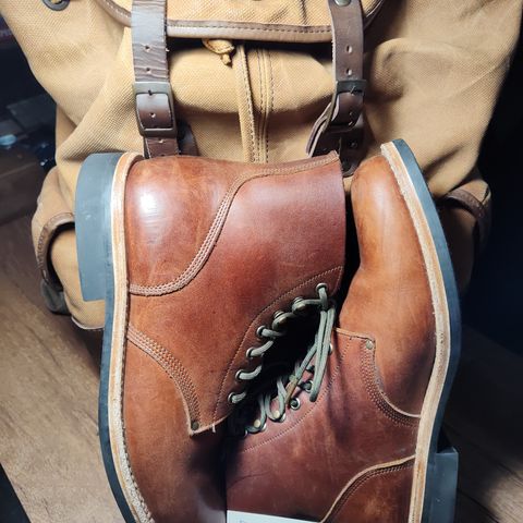 Oak Street Bootmakers Field Boot in Seidel Light Brown Mustang