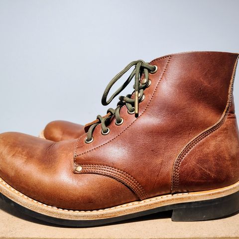 Oak Street Bootmakers Field Boot in Seidel Light Brown Mustang