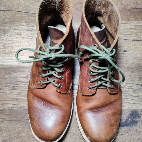 Oak Street Bootmakers Field Boot in Seidel Light Brown Mustang