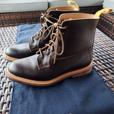 Tricker's Burford Plain Derby Boot in Horween Java Waxed Flesh