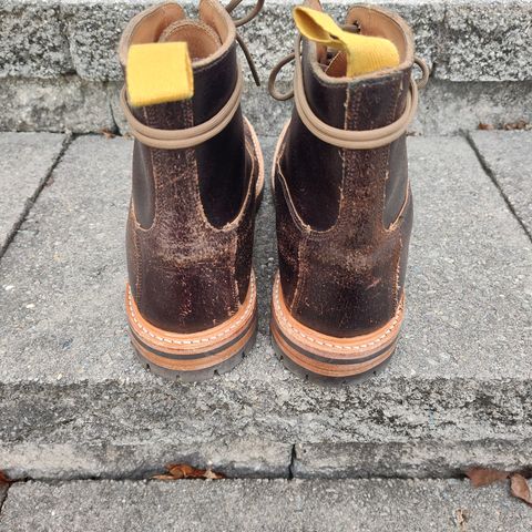Tricker's Burford Plain Derby Boot in Horween Java Waxed Flesh