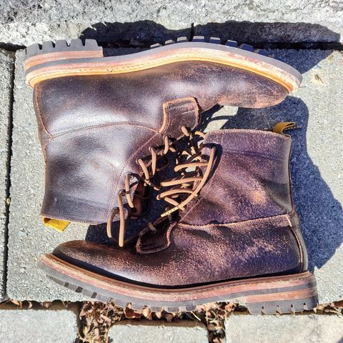 Tricker's Burford Plain Derby Boot in Horween Java Waxed Flesh