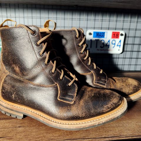 Tricker's Burford Plain Derby Boot in Horween Java Waxed Flesh
