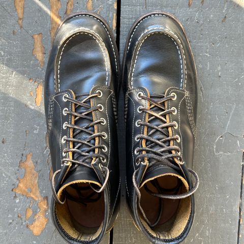 View photo of Red Wing 9874 in S.B. Foot Black Klondike