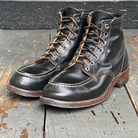 View photo of Red Wing 9874 in S.B. Foot Black Klondike