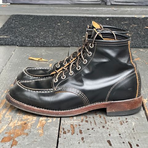 View photo of Red Wing 9874 in S.B. Foot Black Klondike