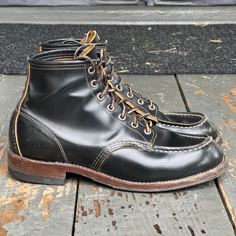 View photo of Red Wing 9874 in S.B. Foot Black Klondike