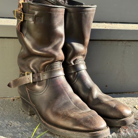 Unsung U 22-2 Engineer Boot in Maryam Toscanello Horsebutt Overdyed Black