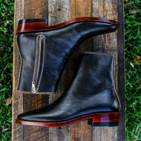 Fortis Antasena Sidezip in Indonesian Black Teacore