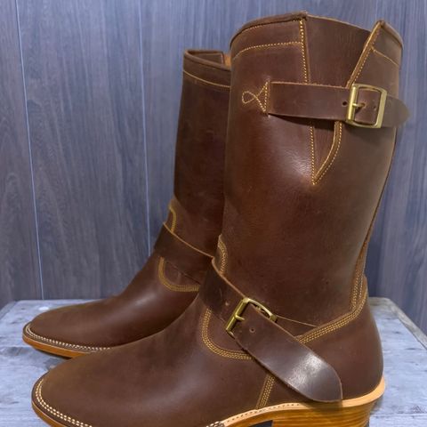Fortis Tapak 2.0 Engineer Boots in Indonesian Dark Brown Pull Up