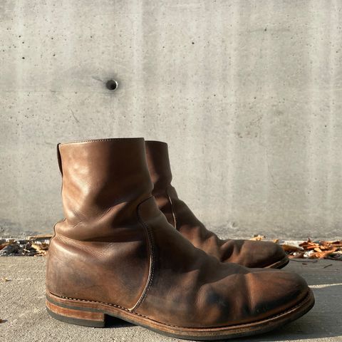 View photo of Viberg Side Zip in Maryam Fango Vitello Calf