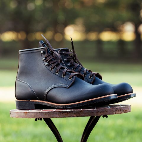 Red Wing Blacksmith in S.B. Foot Black Prairie