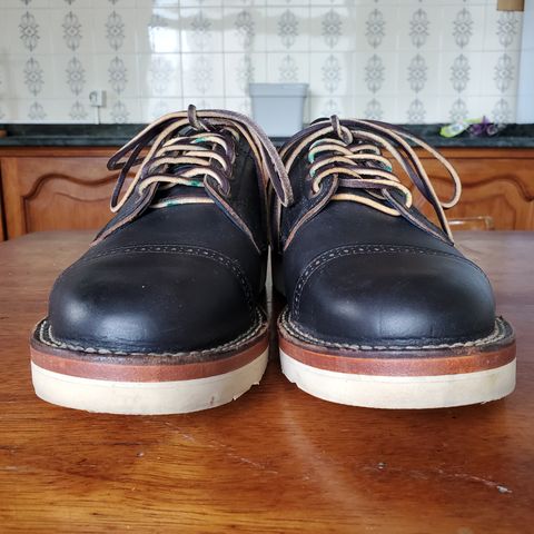 Viberg 145 Oxford in Horween Black Chromexcel
