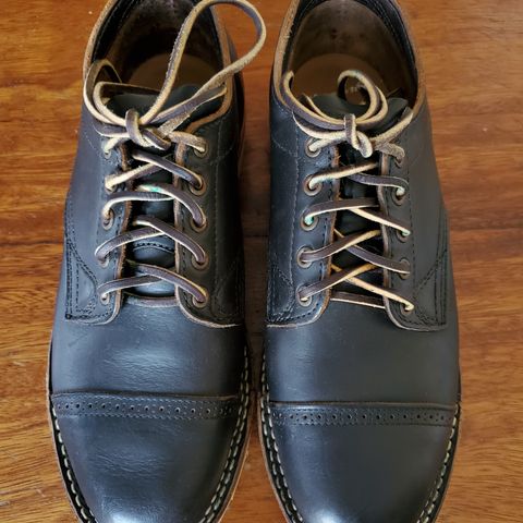 Viberg 145 Oxford in Horween Black Chromexcel
