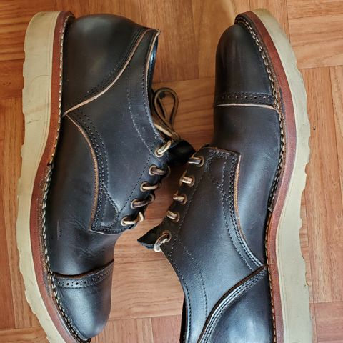 Viberg 145 Oxford in Horween Black Chromexcel
