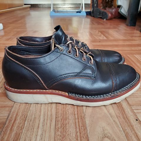 Viberg 145 Oxford in Horween Black Chromexcel