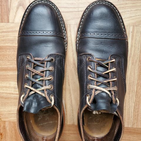 Viberg 145 Oxford in Horween Black Chromexcel