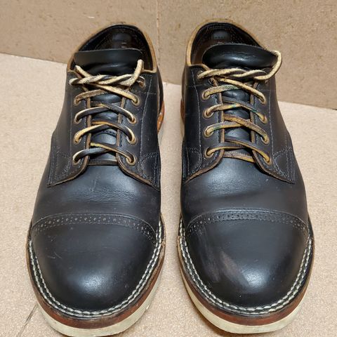 Viberg 145 Oxford in Horween Black Chromexcel