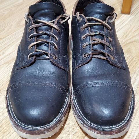 Viberg 145 Oxford in Horween Black Chromexcel