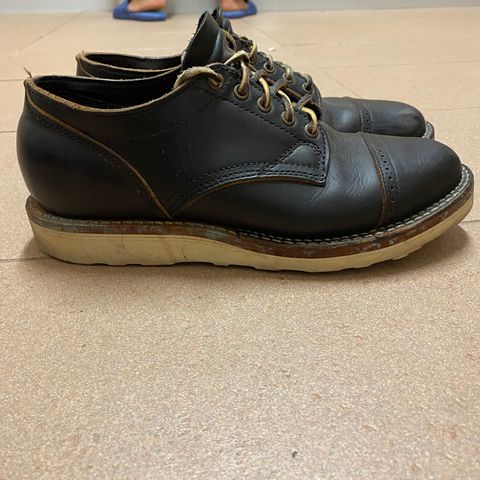 Viberg 145 Oxford in Horween Black Chromexcel