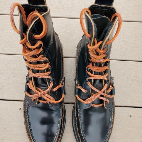 Yuketen Superior Short Hunt Boots in Horween Navy Shell Cordovan