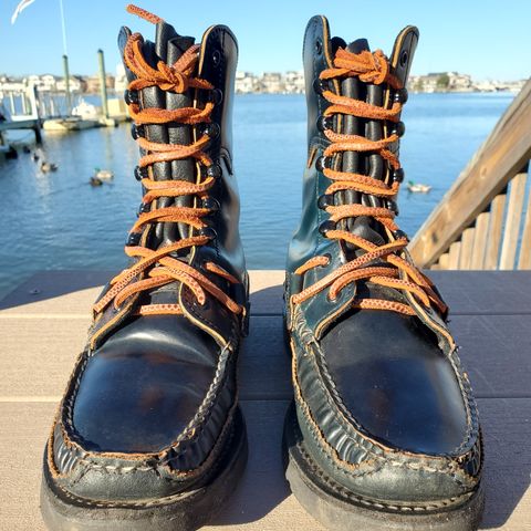 Yuketen Superior Short Hunt Boots in Horween Navy Shell Cordovan