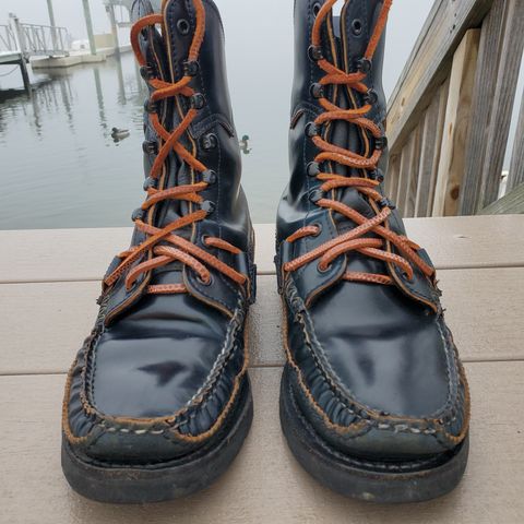Yuketen Superior Short Hunt Boots in Horween Navy Shell Cordovan