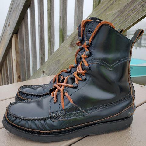 Yuketen Superior Short Hunt Boots in Horween Navy Shell Cordovan