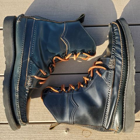 Yuketen Superior Short Hunt Boots in Horween Navy Shell Cordovan