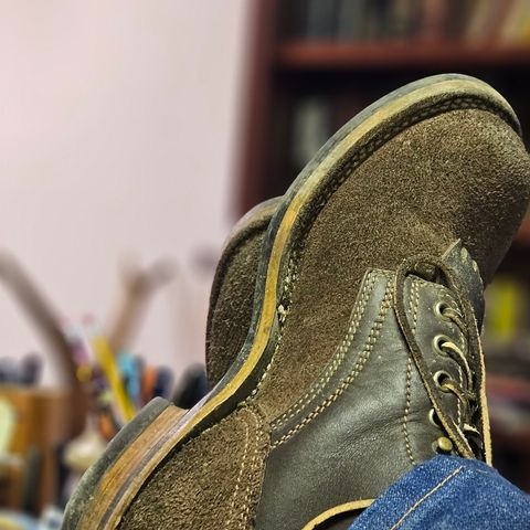 View photo of Drew's Boots in Brown Roughout