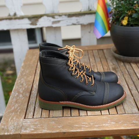 Red Wing Iron Ranger in S.B. Foot Black Harness