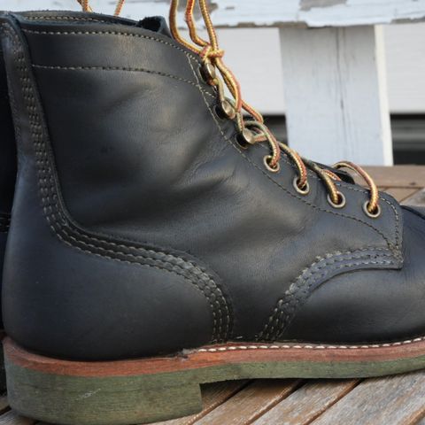 Red Wing Iron Ranger in S.B. Foot Black Harness