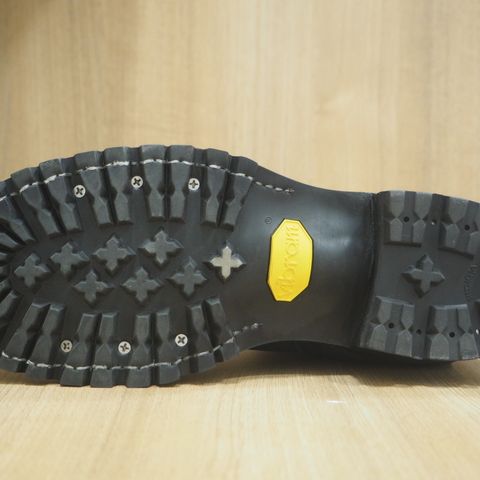 Drew's 8-Inch Logger in Black Smooth & Black Roughout
