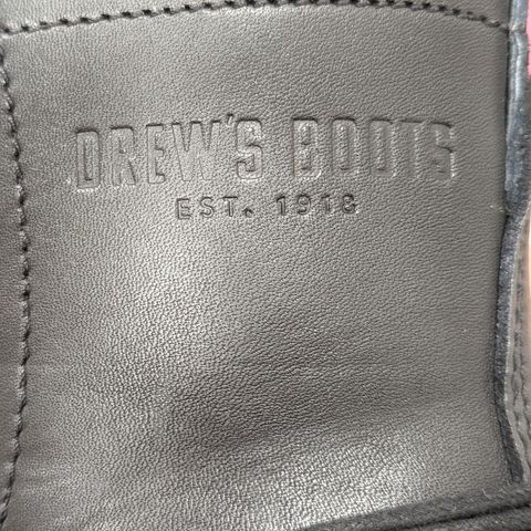 Drew's 8-Inch Logger in Black Smooth & Black Roughout