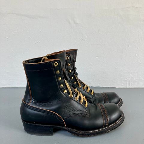 View photo of White's Bounty Hunter in Horween Black Chromexcel Horsehide