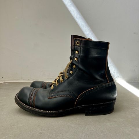 View photo of White's Bounty Hunter in Horween Black Chromexcel Horsehide