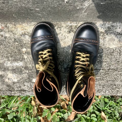 View photo of White's Bounty Hunter in Horween Black Chromexcel Horsehide