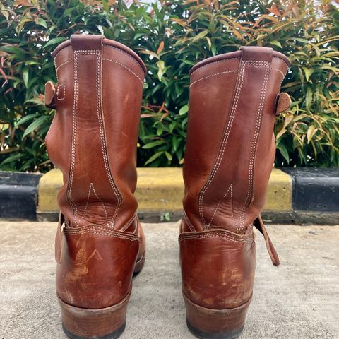 View photo of Raland Bootmaker Engineer Boot in Tarnsjo Garveri Vegetable Tanned Horsehide