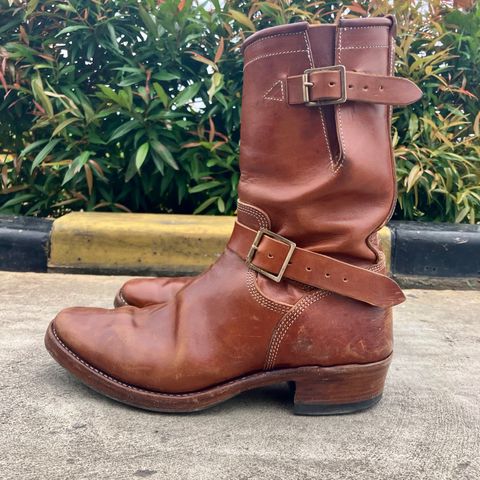 View photo of Raland Bootmaker Engineer Boot in Tarnsjo Garveri Vegetable Tanned Horsehide