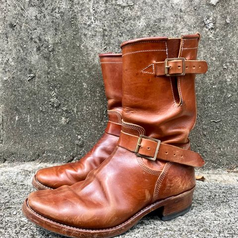 View photo of Raland Bootmaker Engineer Boot in Tarnsjo Garveri Vegetable Tanned Horsehide