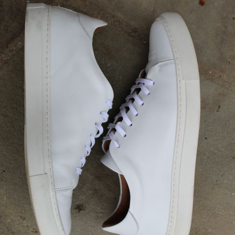 Search result thumbnail of Goral Mellor II in Mastrotto White Calfskin