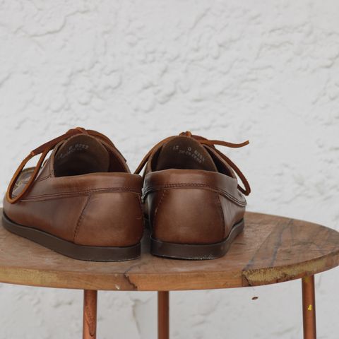 View photo of Oak Street Bootmakers Trail Oxford in Horween Natural Chromexcel