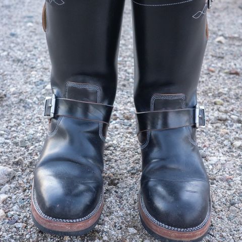 View photo of Prof Barnets Bulky Neocliffwood Engineer Boots in Maryam Black Teacore TPR Horsebutt