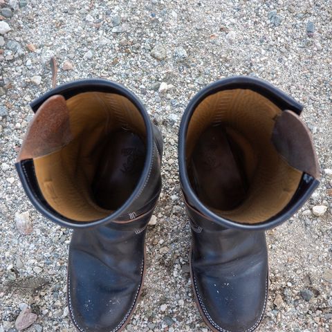 View photo of Prof Barnets Bulky Neocliffwood Engineer Boots in Maryam Black Teacore TPR Horsebutt