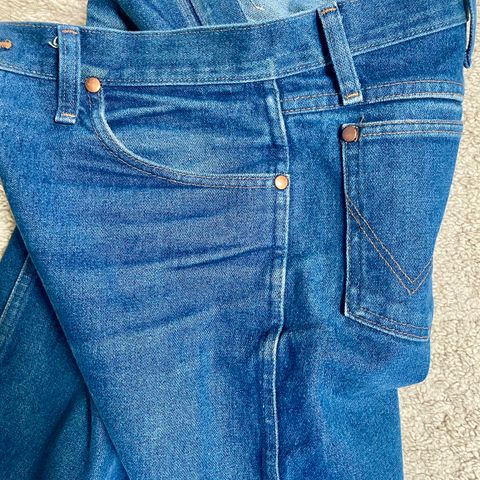 View photo of Wrangler 13MWZ, Wrangler Men's 13MWZ Cowboy Cut Original Fit Jean, Rigid Indigo, in 100% Cotton Heavyweight Denim, 14.75oz