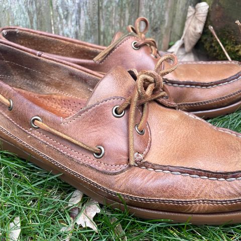 View photo of Sebago Schooner in Brown Tan Crazy Horse