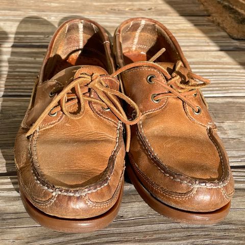 View photo of Sebago Schooner in Brown Tan Crazy Horse