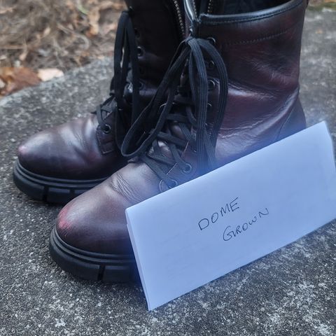 Thursday Coda in Black Cherry Hand-Finished Full Grain