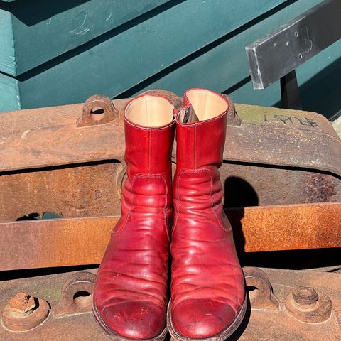 DIY Custom Model in Puccini Attilio Red Maremma