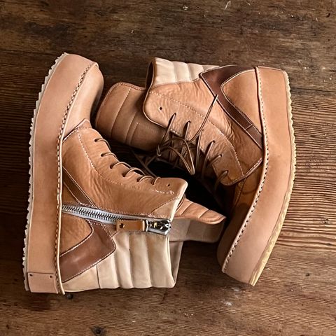DIY Geobasket in Horween Natural Essex & Horween Unglazed Natural Shell Cordovan